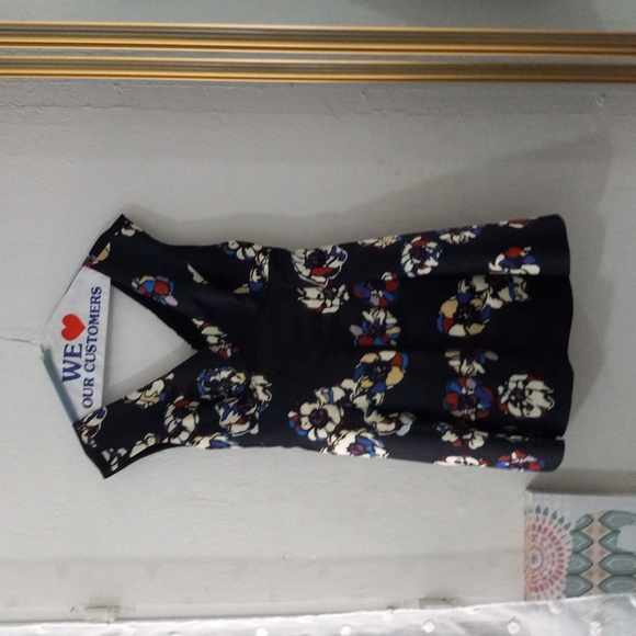 Dresses & Skirts - Semi Casual Dress